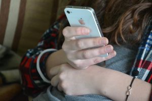 szybki internet mobilny smartfon