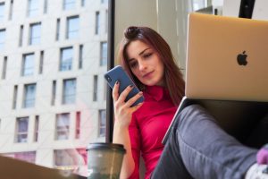 internet mobilny w smartfonie